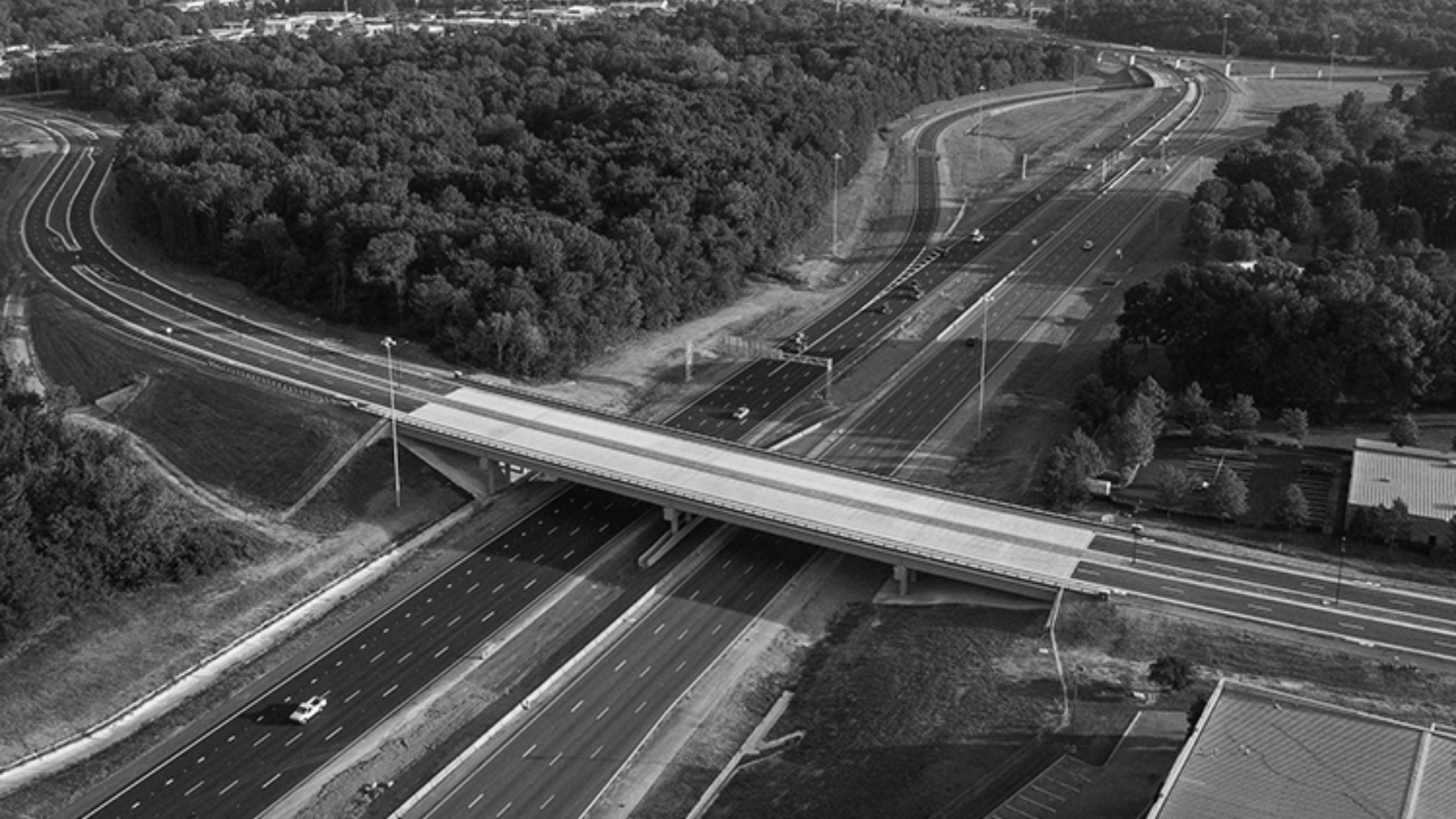 Waggoner - Lake Harbour Drive Extension Aerial view of the Lake Harbour Drive Extension roadway and interchange in Ridgeland, Mississippi.